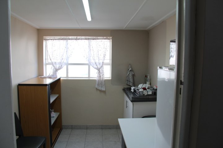 To Let Commercial Property for Rent in Dormehls Drift Western Cape